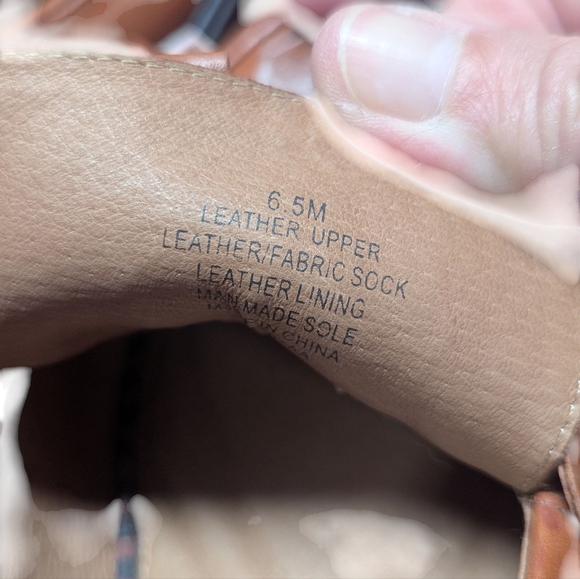 Antonio Melani  Loafers sz 6.5 - Picture 3 of 5